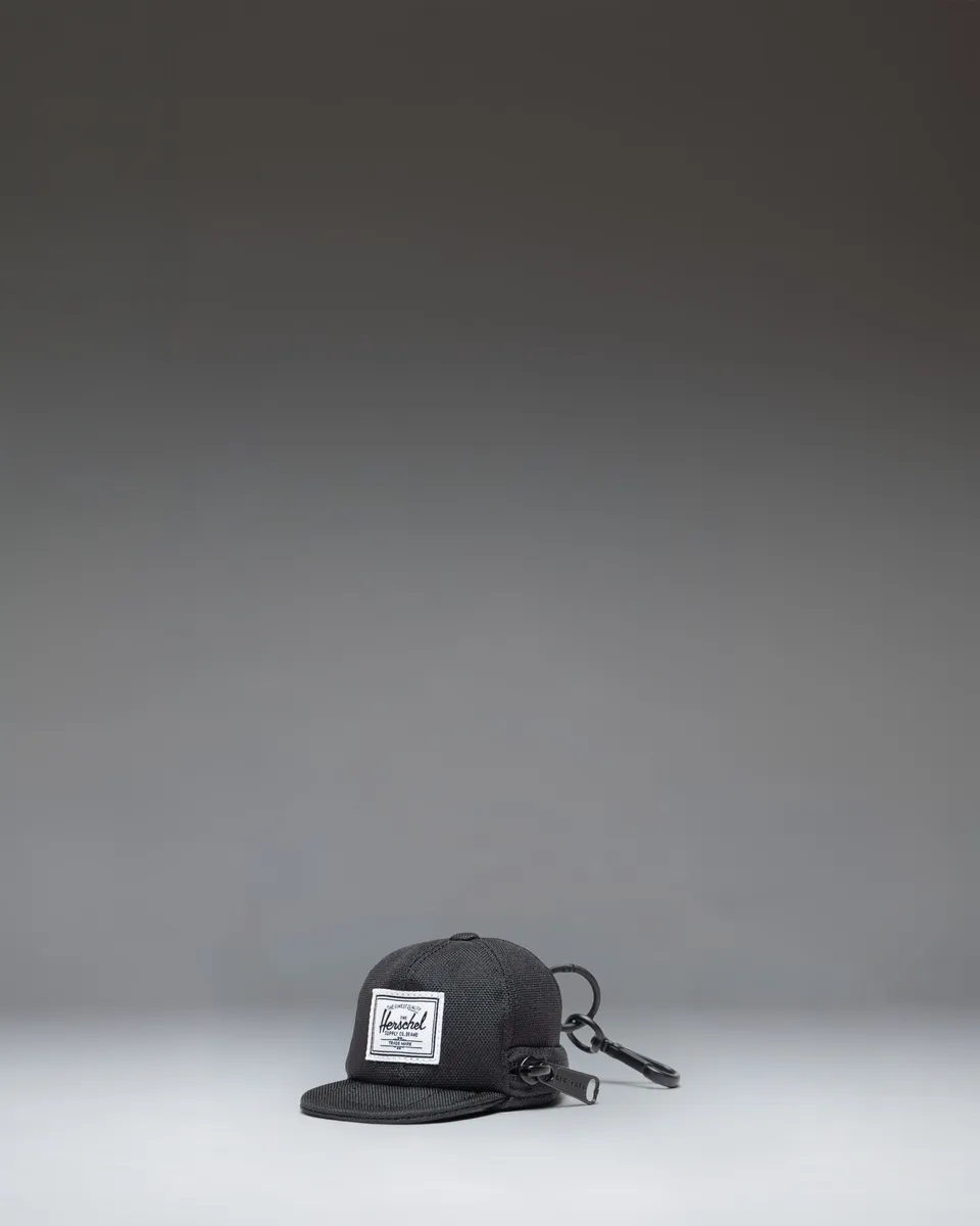 herschel-supply-sylas-classic-cap-bag-charm-porte-cl-s-minisac-zipp image 1