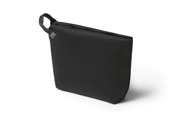 bellroy-standing-pouch-plus-melbourne-black-pochette-zipp-e-organisateur-hi-tech image 1
