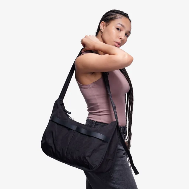 chrome-industries-yoyogi-14l-messenger image 1