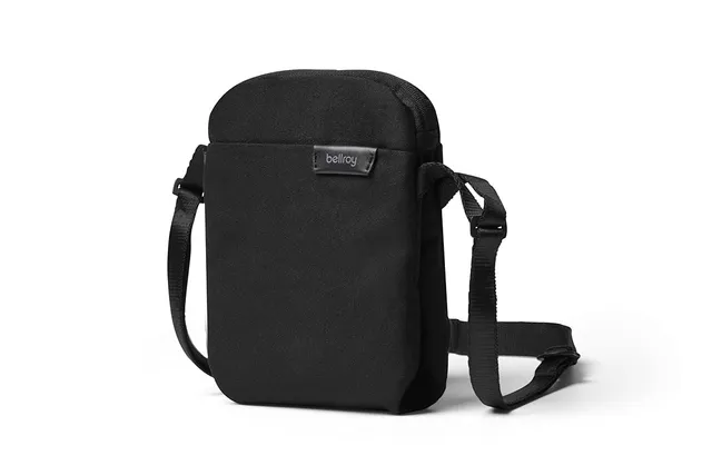 bellroy-city-pouch-sac-bandouli-re-super-slim-melbourne-black image 1