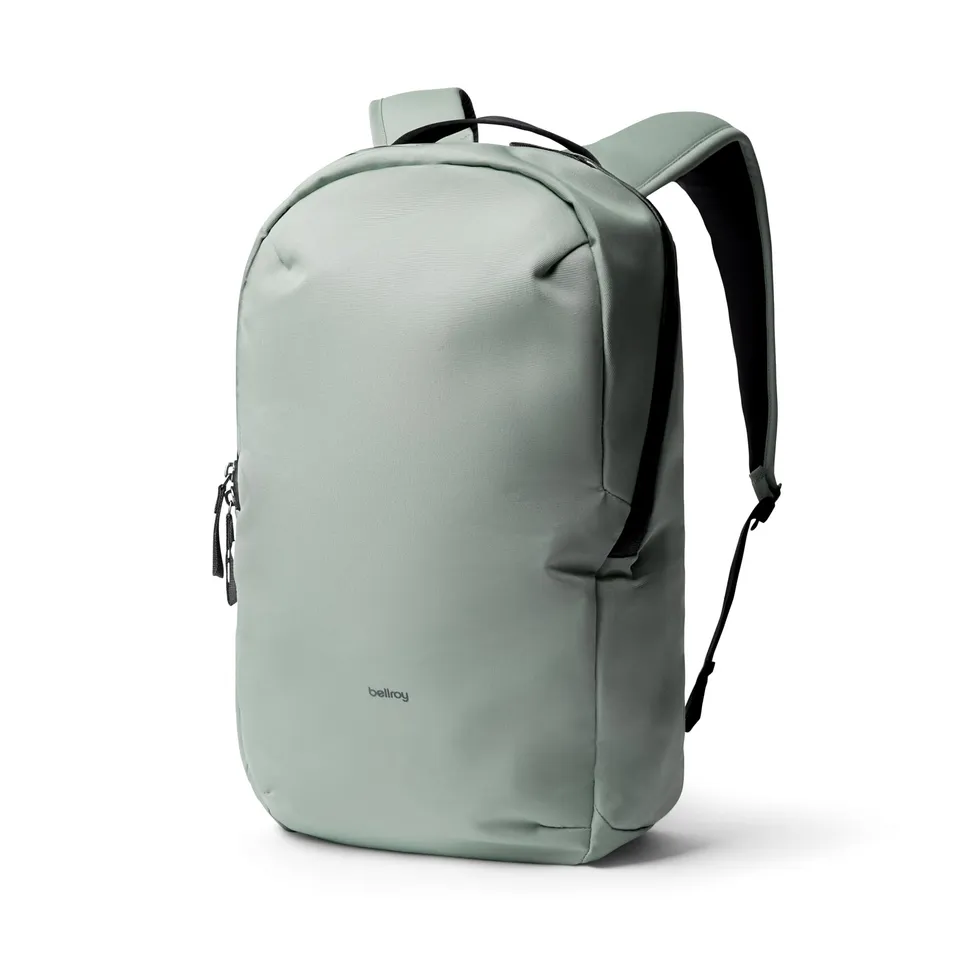bellroy-via-backpack-eucalyptus-sac-dos-minimaliste-avec-panneau-rabattable image 1