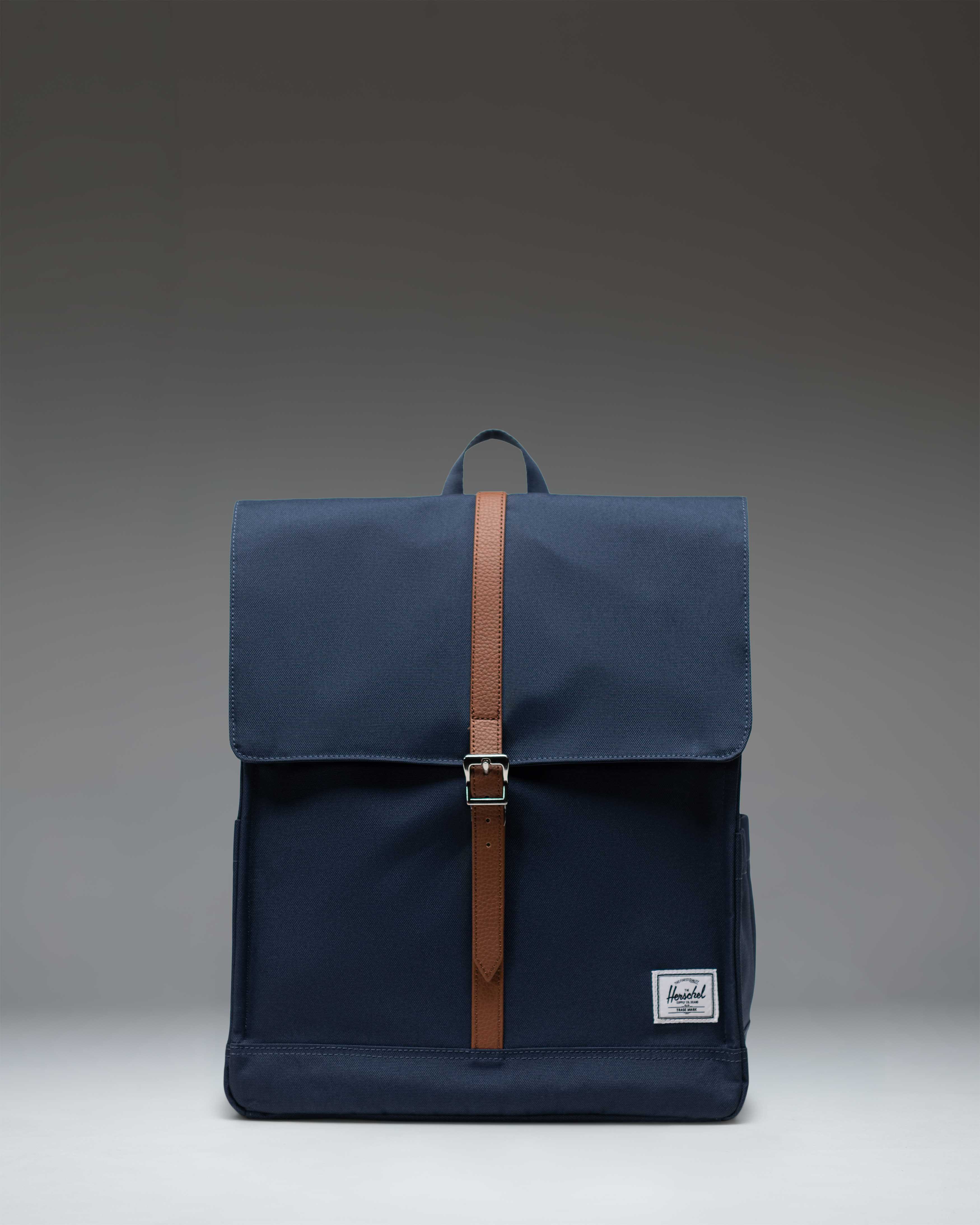 herschel-supply-city-backpack-sac-dos-urbain-compact-14l-avec-poche-ordinateur image 4