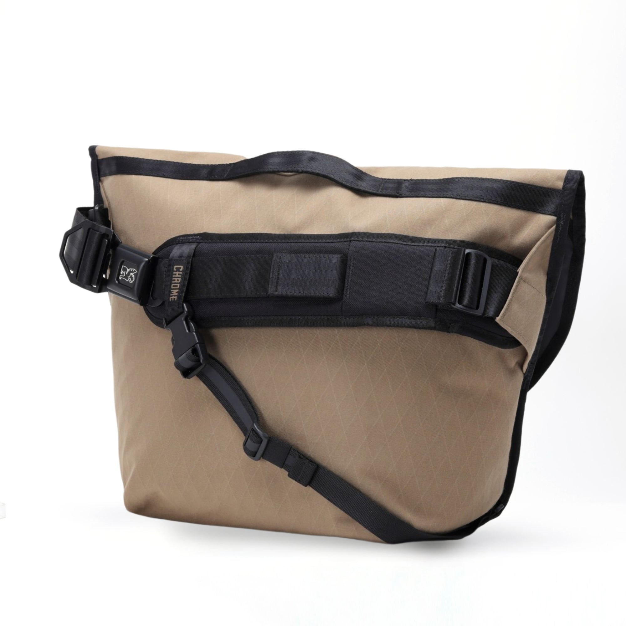 chrome-industries-citizen-15l-messenger image 6