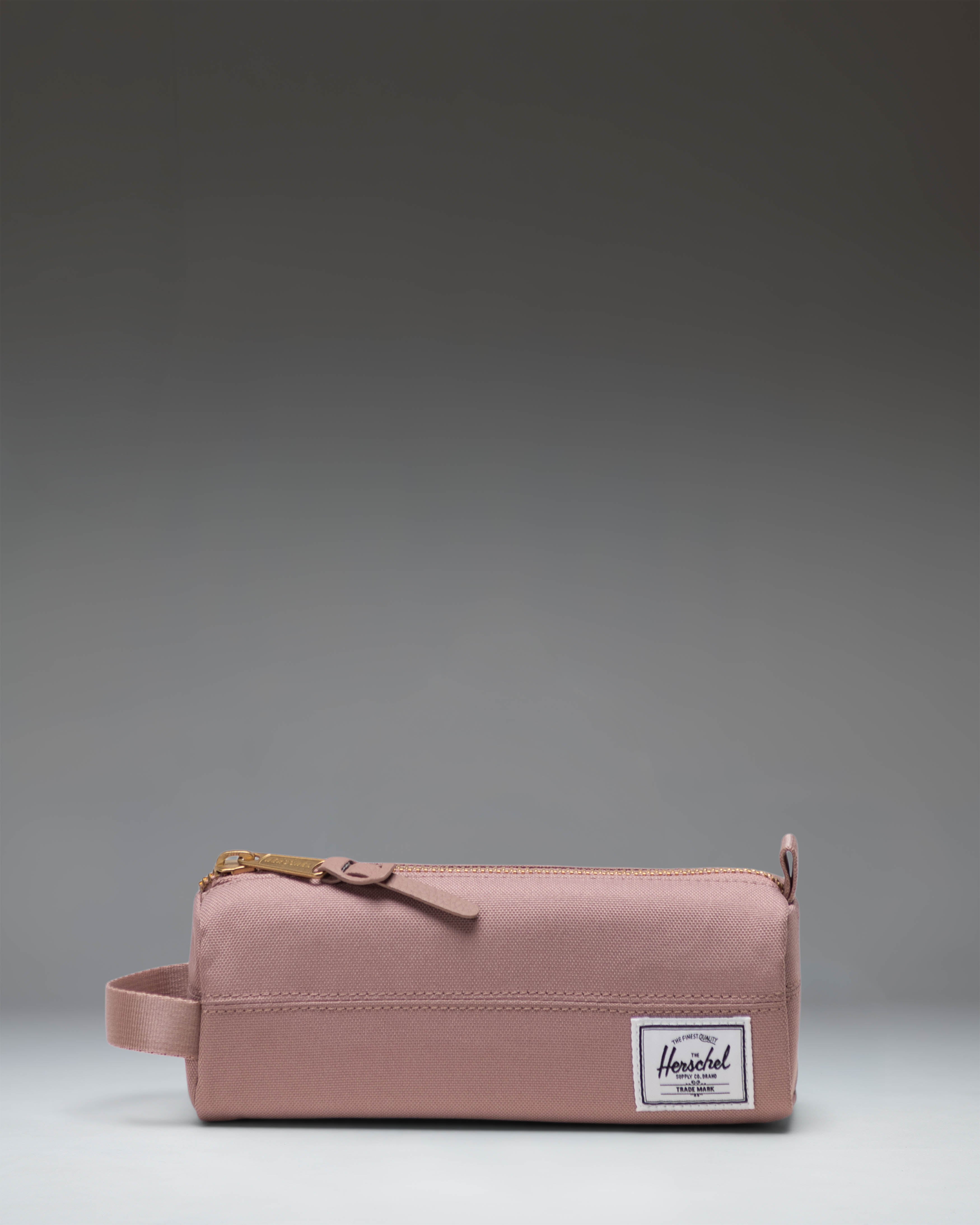 trousse-herschel-supply-settlement-avec-poign-e-pratique image 4