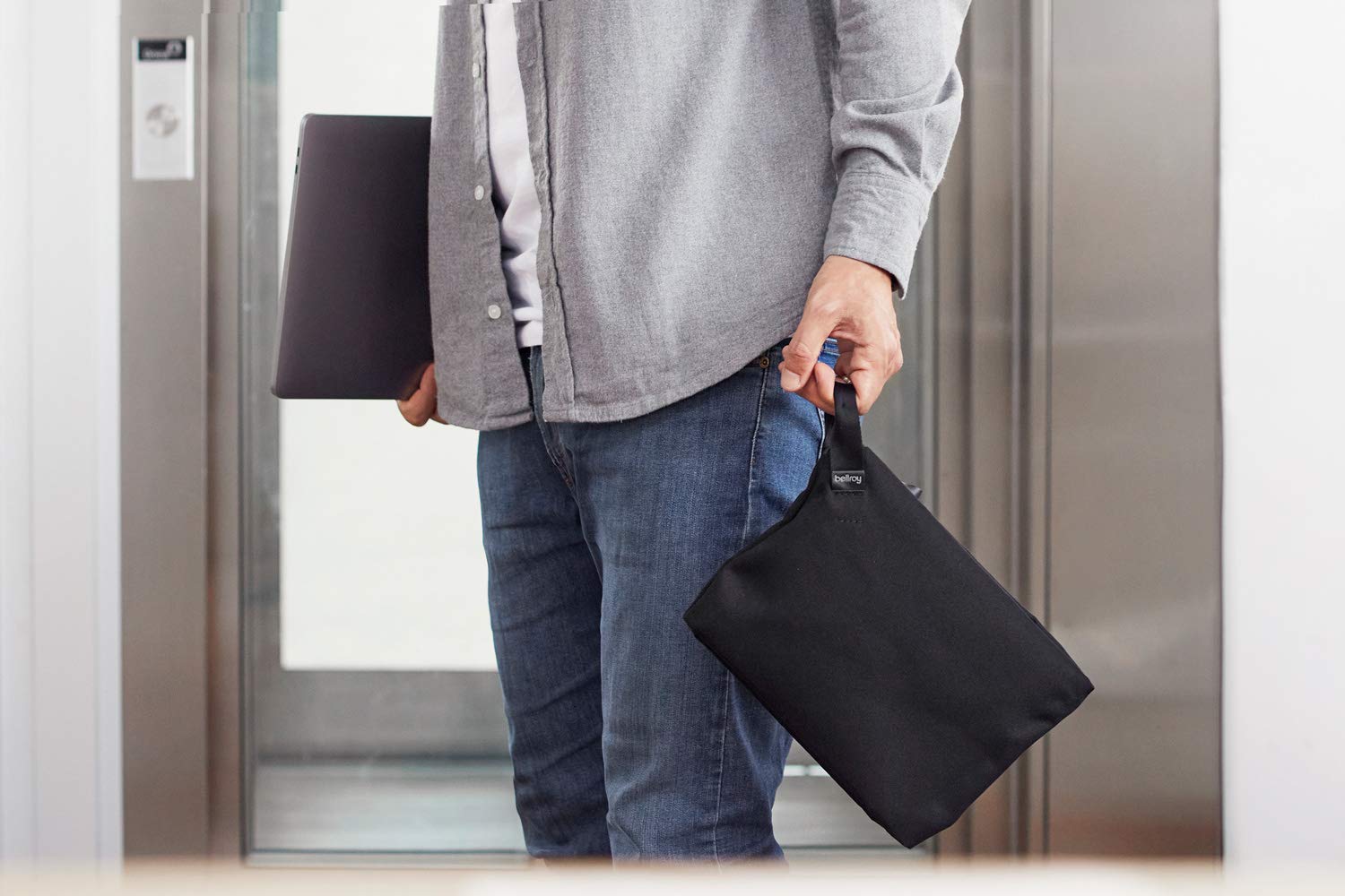 bellroy-standing-pouch-plus-melbourne-black-pochette-zipp-e-organisateur-hi-tech image 7