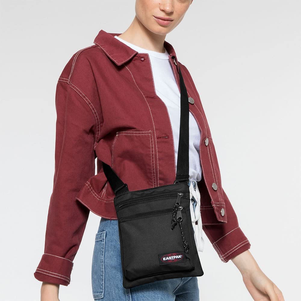 eastpak-rusher-sac-banane-1-5-l-noir-denim image 2