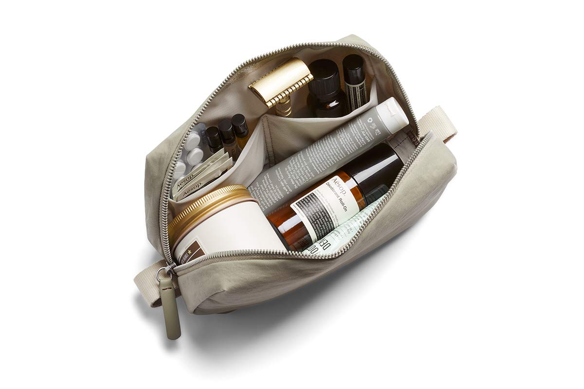bellroy-toiletry-kit-premium-trousse-de-toilette-en-cuir-avec-poche-pour-brosse- image 2