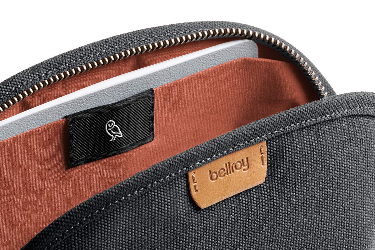 bellroy-classic-pouch-trousse-basique-en-cuir-et-tissu-cousu-pour-stylos-c-bles- image 6