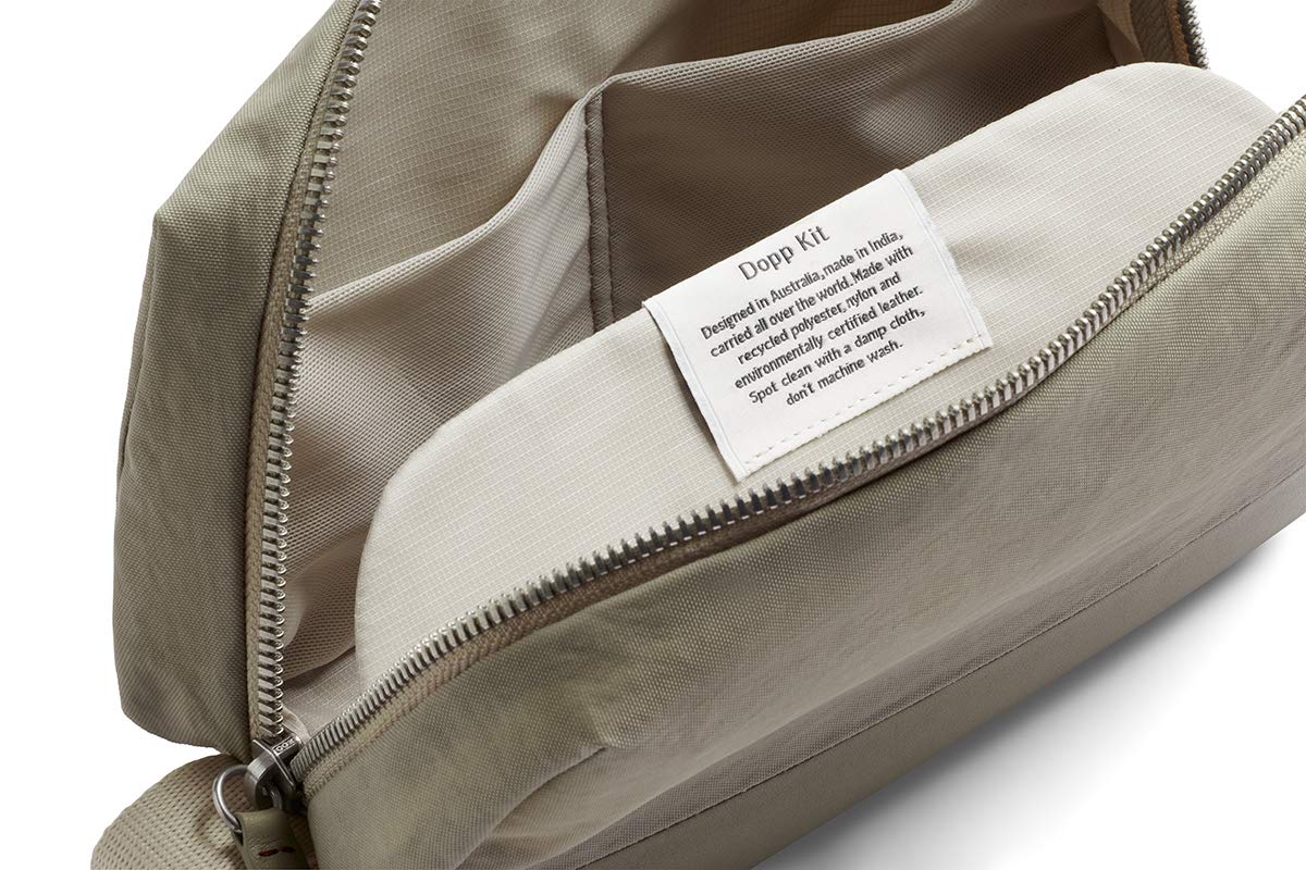 bellroy-toiletry-kit-premium-trousse-de-toilette-en-cuir-avec-poche-pour-brosse- image 4
