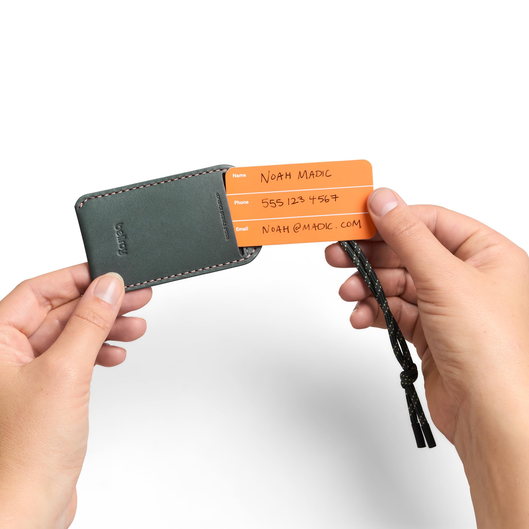 bellroy-luggage-tag-porte-adresse-pour-bagage-en-cuir-premium-everglade image 5