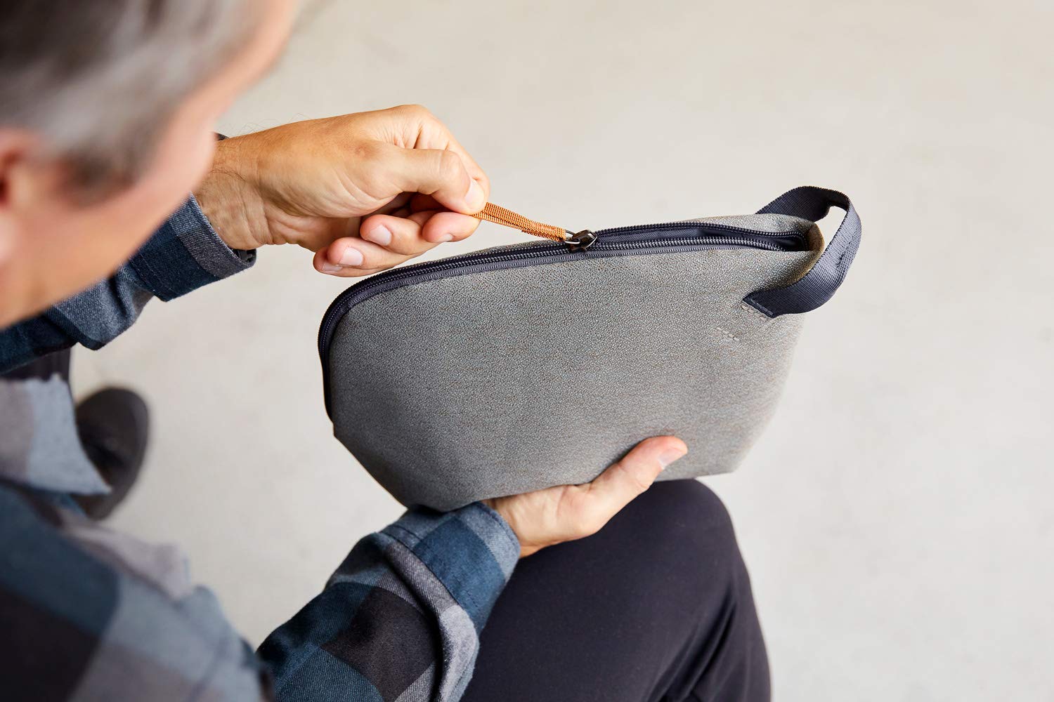 bellroy-desk-pouch-pochette-organiseur-pour-bureau-et-tech image 7