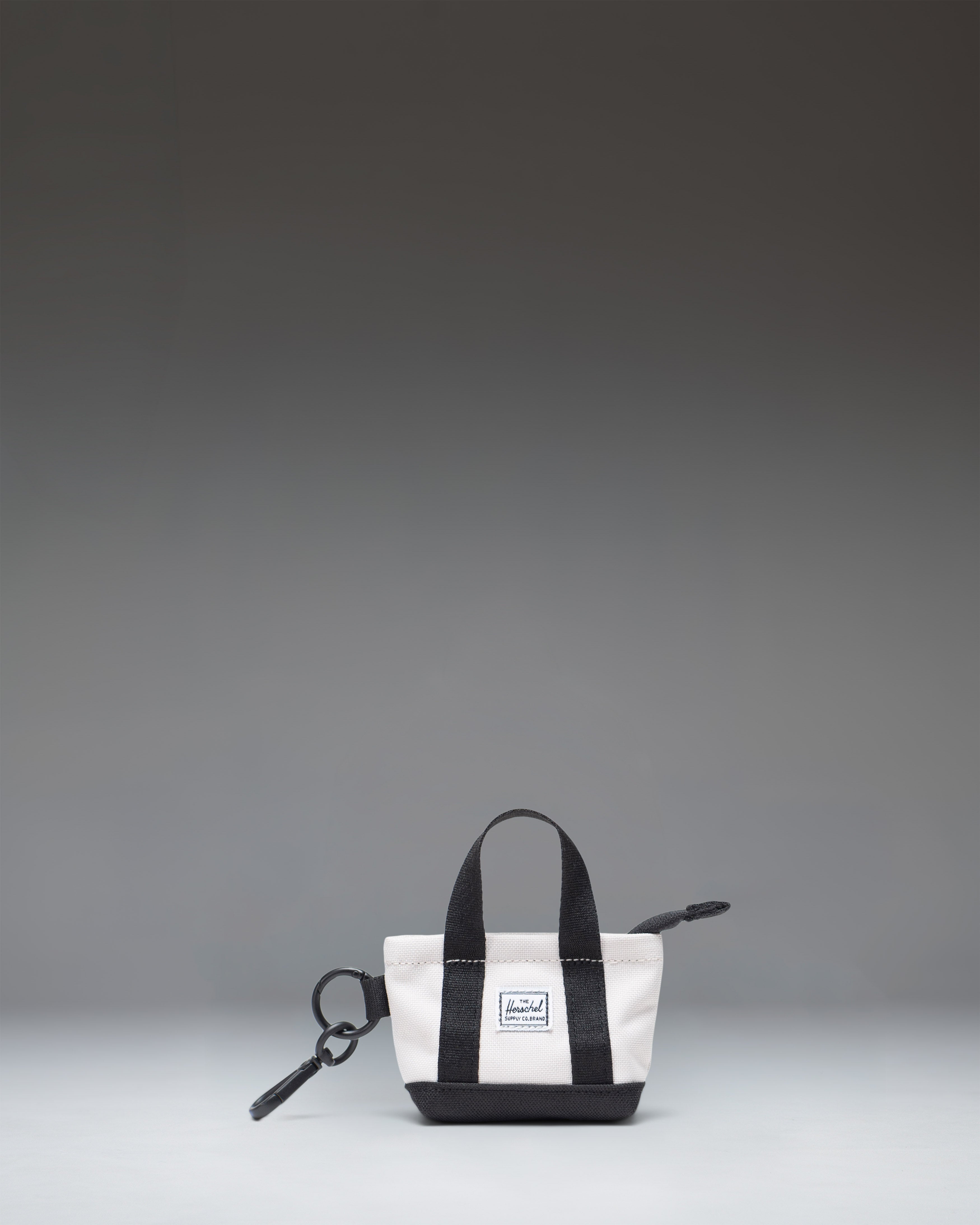 herschel-heritage-tote-bag-charm image 4