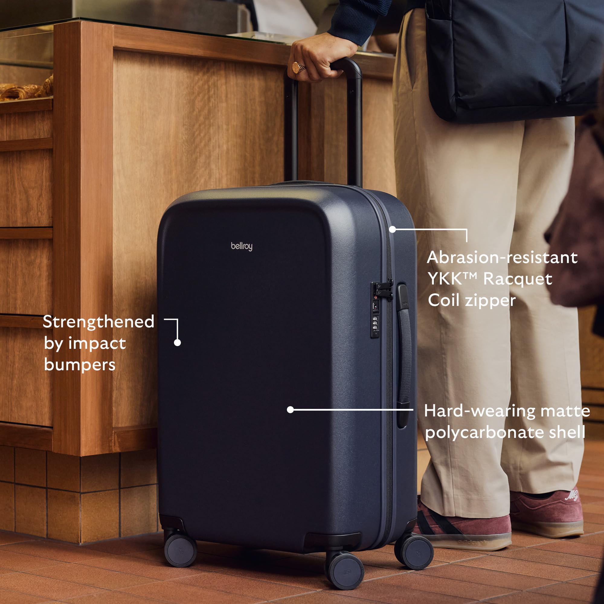 bellroy-transit-check-in-valise-soute-69-l-rigide-polycarbonate-mat-roulettes-hi image 3