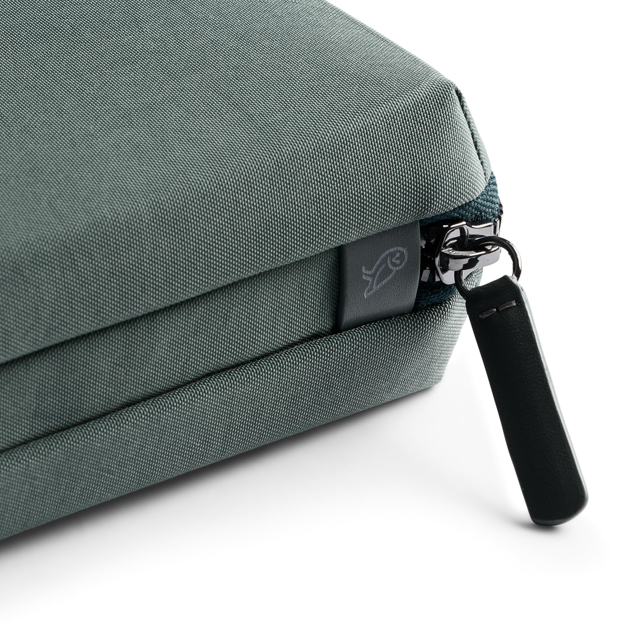 bellroy-tech-kit-compact-pochettes-de-rangement-tech-everglade image 4